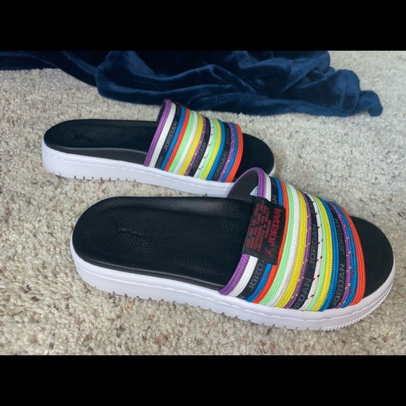 Multicolor Jordan Slides - Picture 4 of 5